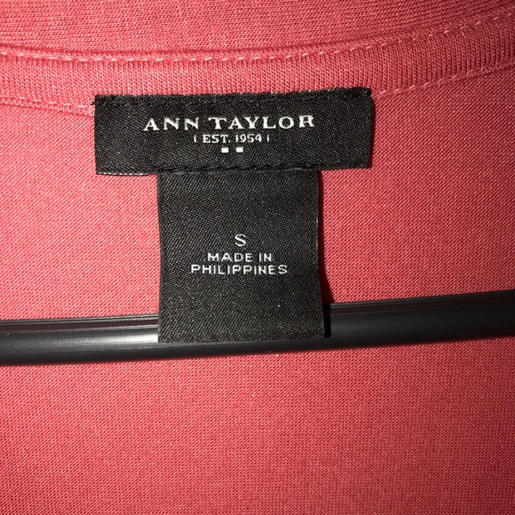 Ann Taylor V-Neck Top - Picture 3 of 3